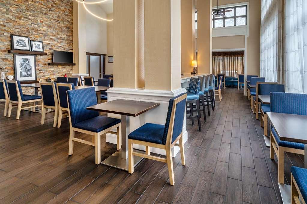 Hampton Inn & Suites Nashville-Vanderbilt-Elliston Place Restaurant bilde