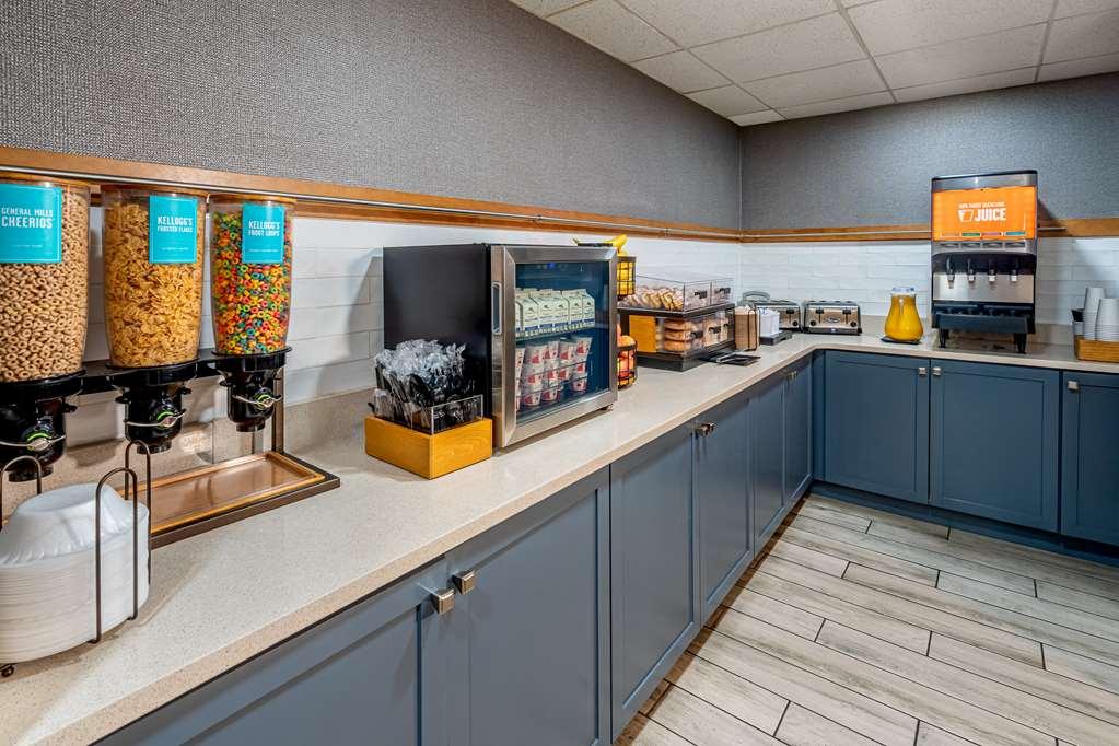 Hampton Inn & Suites Nashville-Vanderbilt-Elliston Place Restaurant bilde