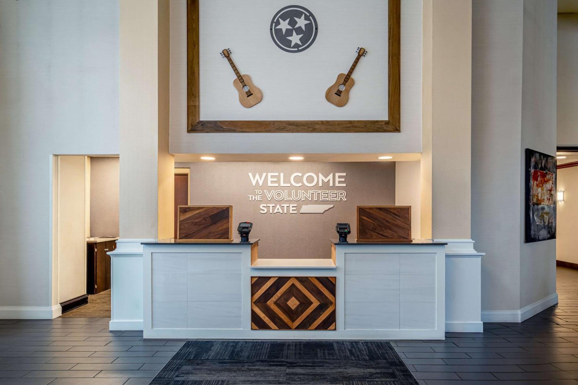 Hampton Inn & Suites Nashville-Vanderbilt-Elliston Place Eksteriør bilde